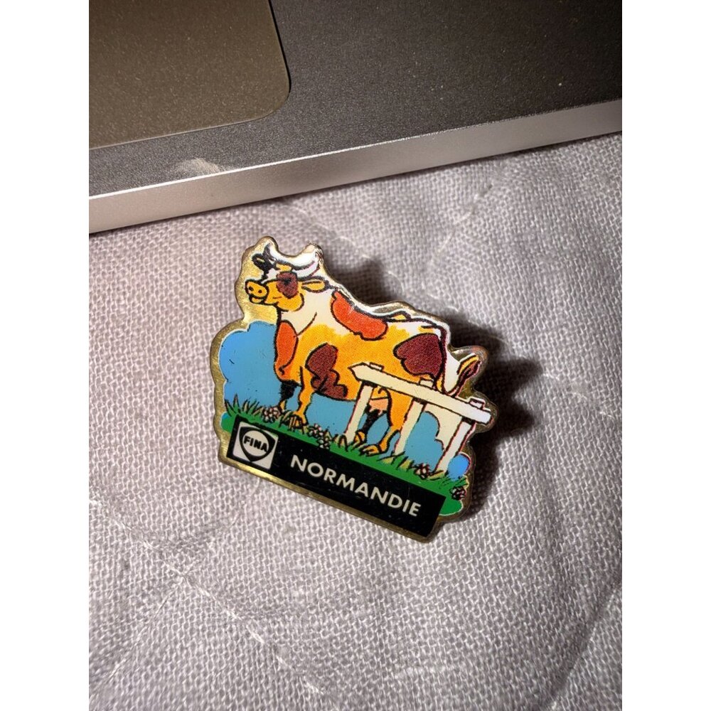 Vintage FINA France‎ Regions & Animals Collectible Enamel Pins Rare Collectibles - Picture 3 of 8